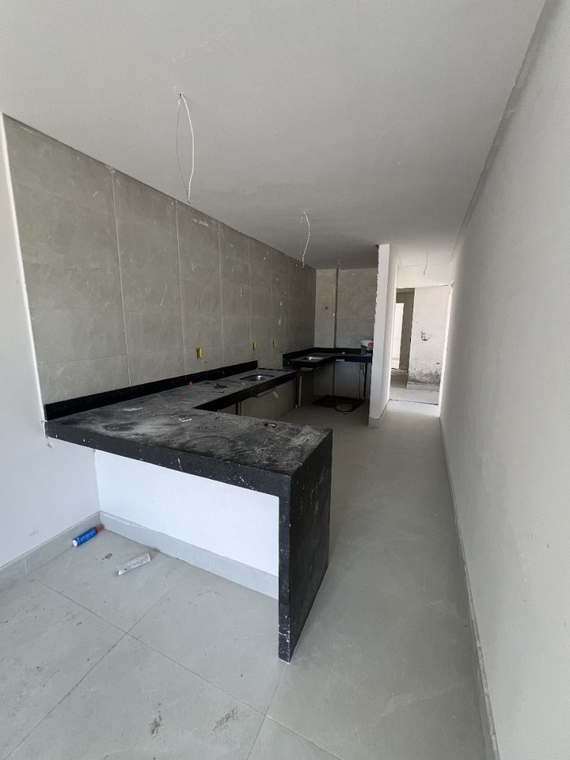 Apartamento com 03 dormitórios à venda por R$ 489.990 - Bessa,...