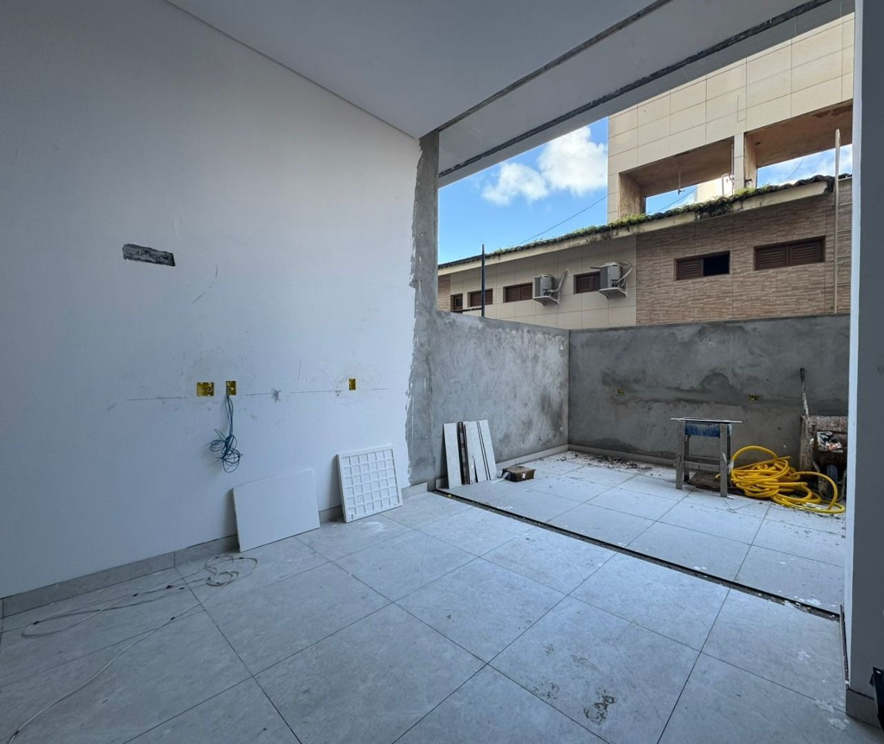 Apartamento com 01/02 dormitórios à venda, por R$ 601.491 - Po...