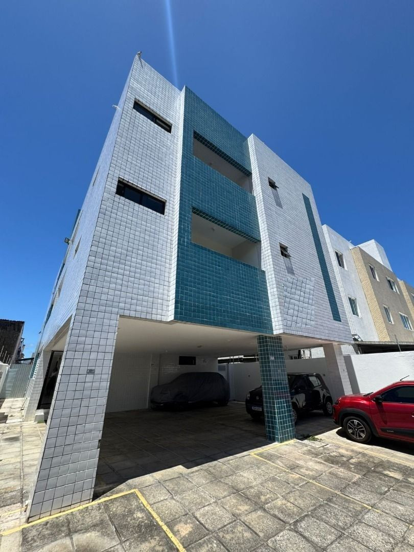 Apartamento com 02 dormitórios à venda por R$ 275.000 - Bessa,...