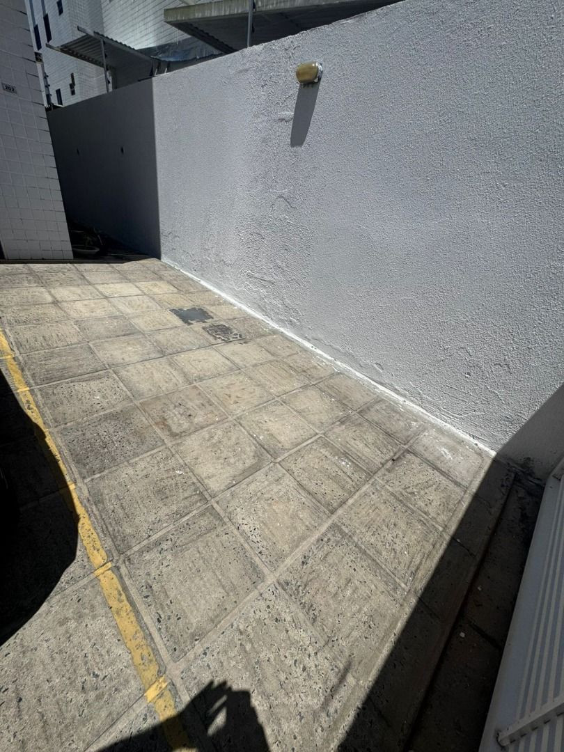 Apartamento com 02 dormitórios à venda por R$ 275.000 - Bessa,...