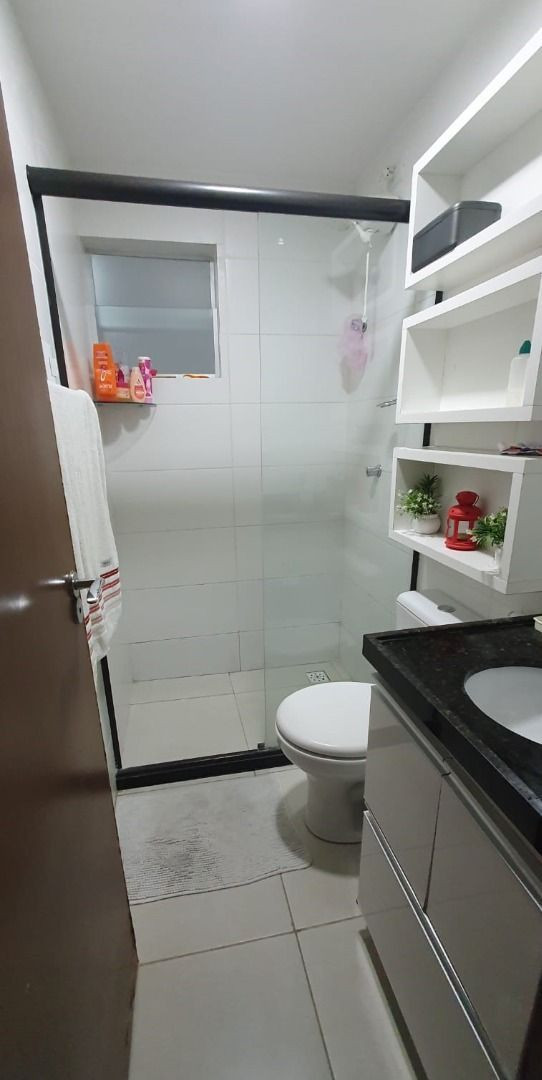 Apartamento com 02 dormitórios à venda por R$ 315.000 - Bessa,...