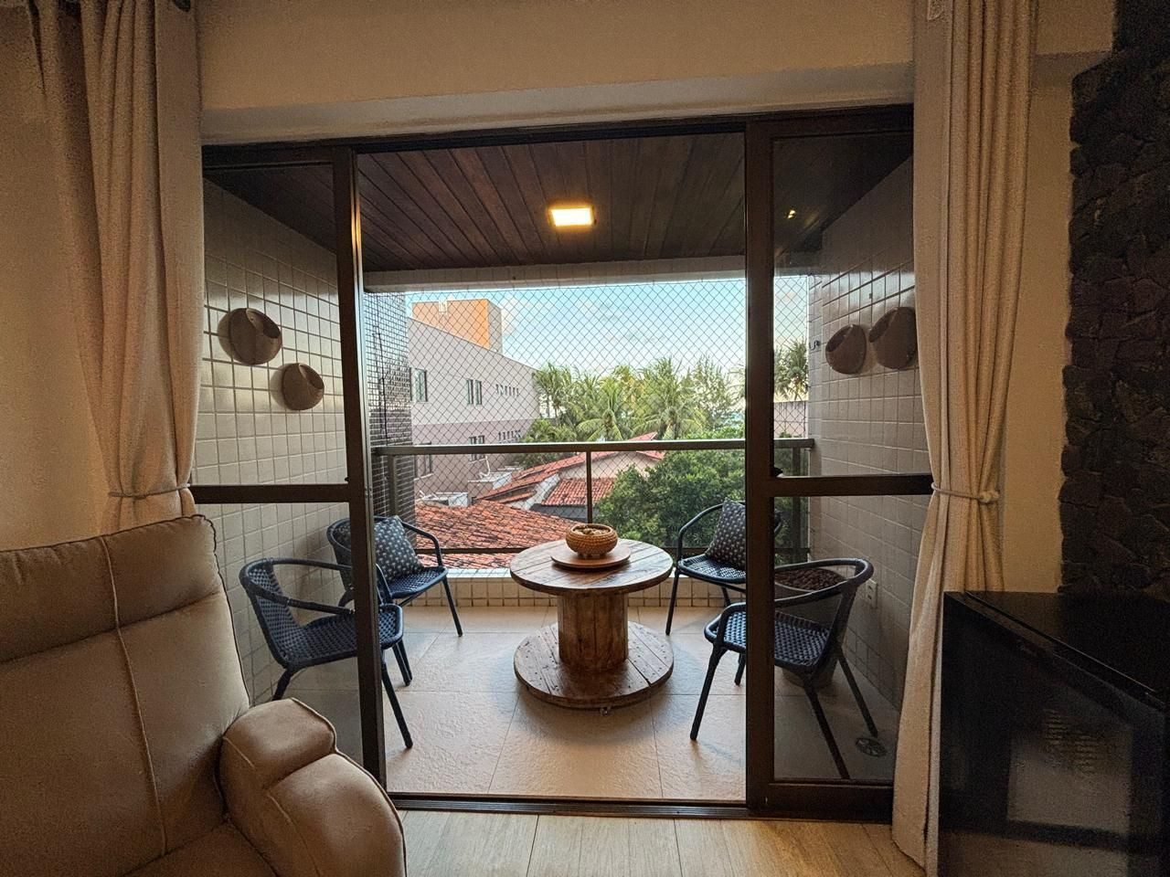 Apartamento com 03 dormitórios à venda por R$ 750.000 - Manaír...