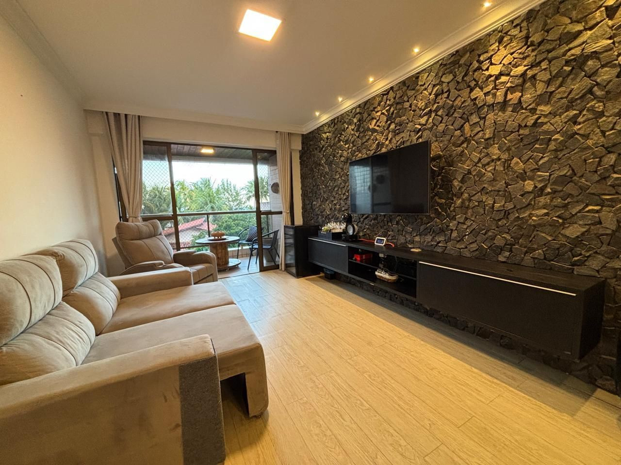 Apartamento com 03 dormitórios à venda por R$ 750.000 - Manaír...