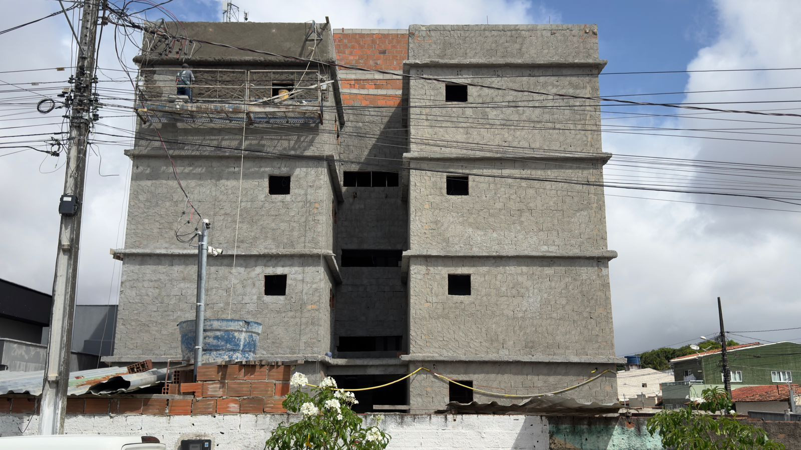 Apartamento com 02 dormitórios à venda por R$ 215.586 - Cristo...