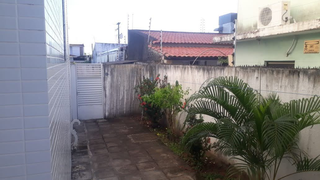 Apartamento com 02 dormitórios à venda por R$ 240.000 - Cristo...