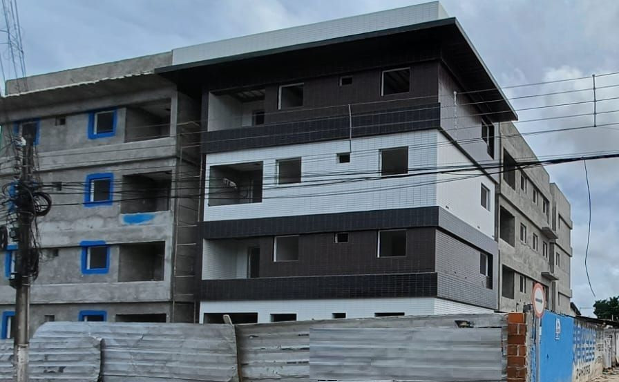 Apartamento com 03 dormitórios à venda por R$ 285.000 - Cristo...