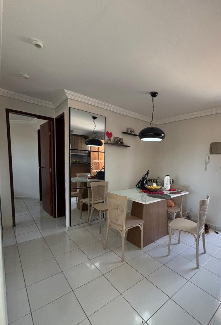 Apartamento com 02 dormitórios à venda por R$ 257.000 - Cd. Un...