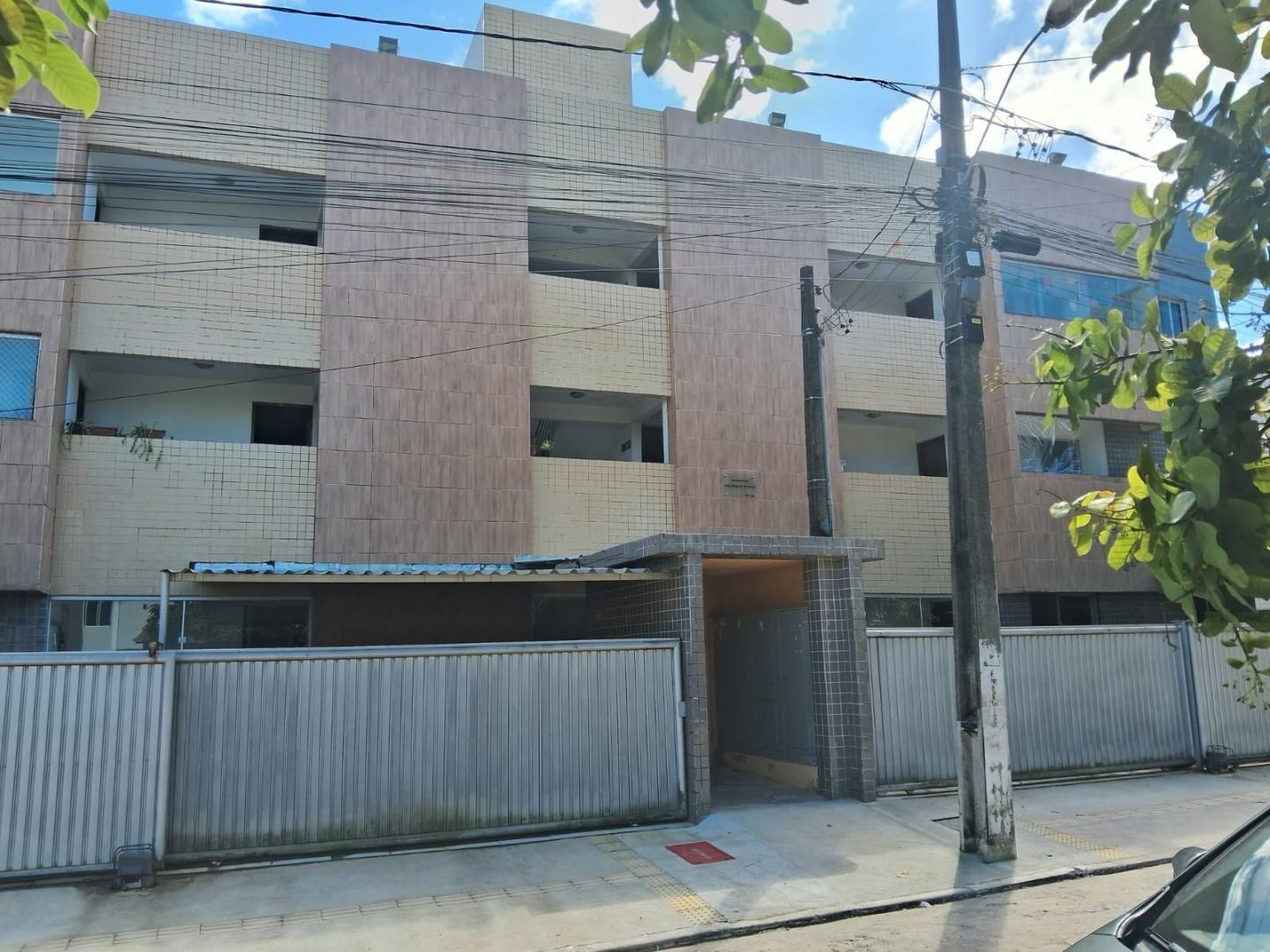 Apartamento com 02 dormitórios à venda por R$ 160.000 - Valent...