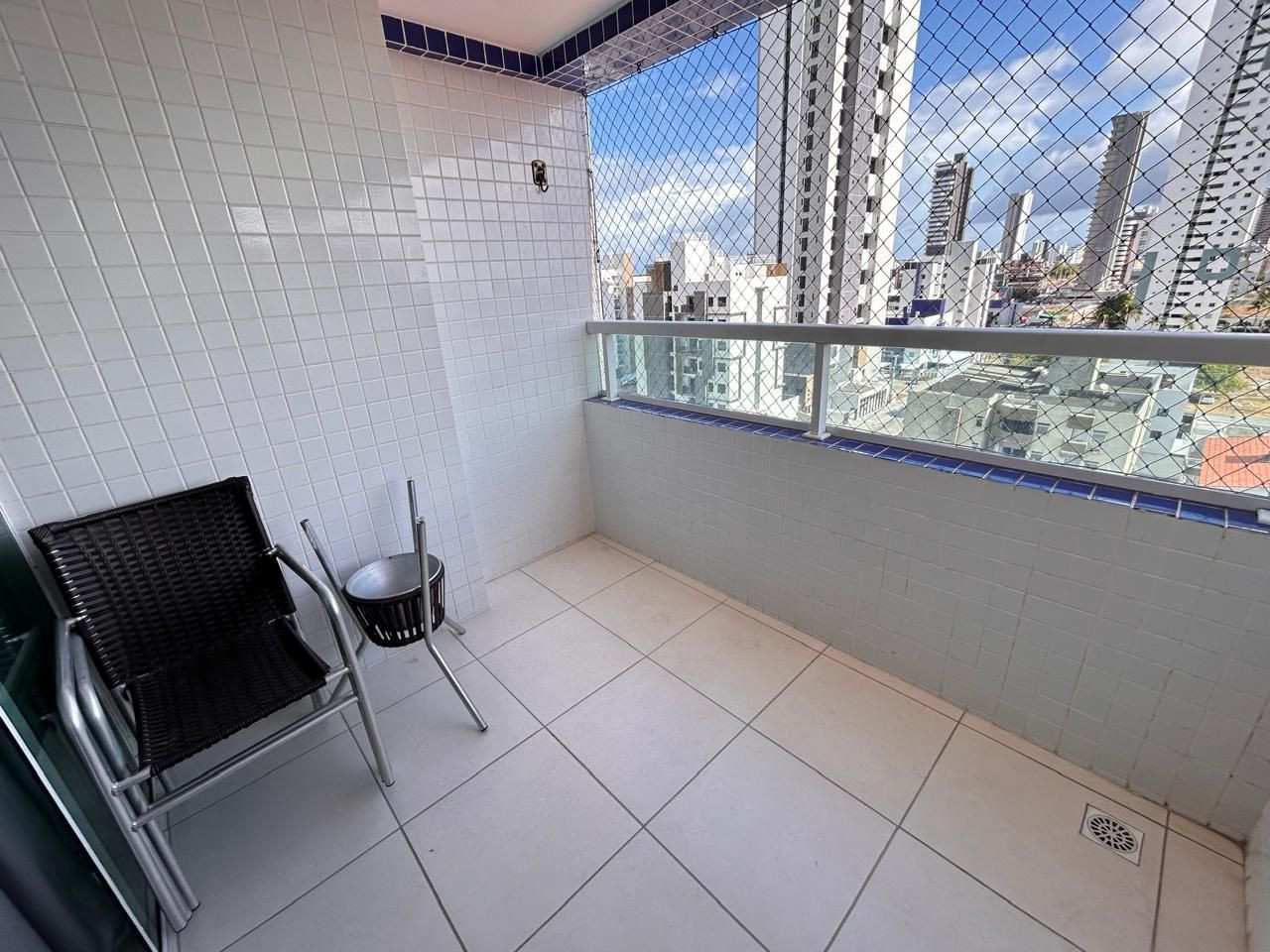 Apartamento com 02 dormitórios à venda por R$ 570.000 - Bessa,...