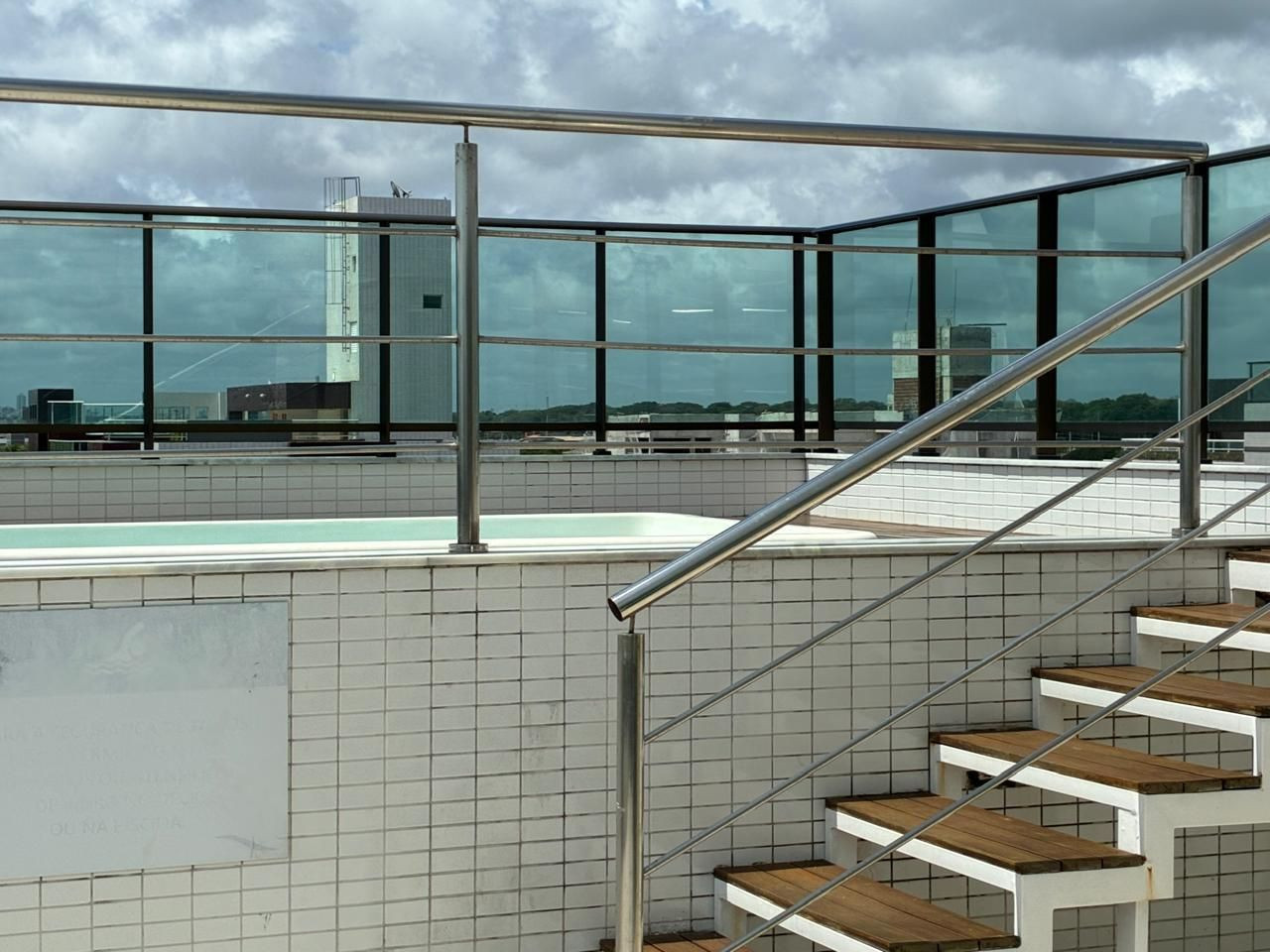 Flat com 01 dormitórios à venda, 21m² por R$ 285.000 - Interma...