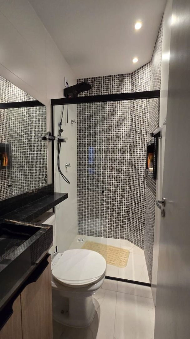 Apartamento com 03 dormitórios à venda por R$ 450.000 - Altipl...