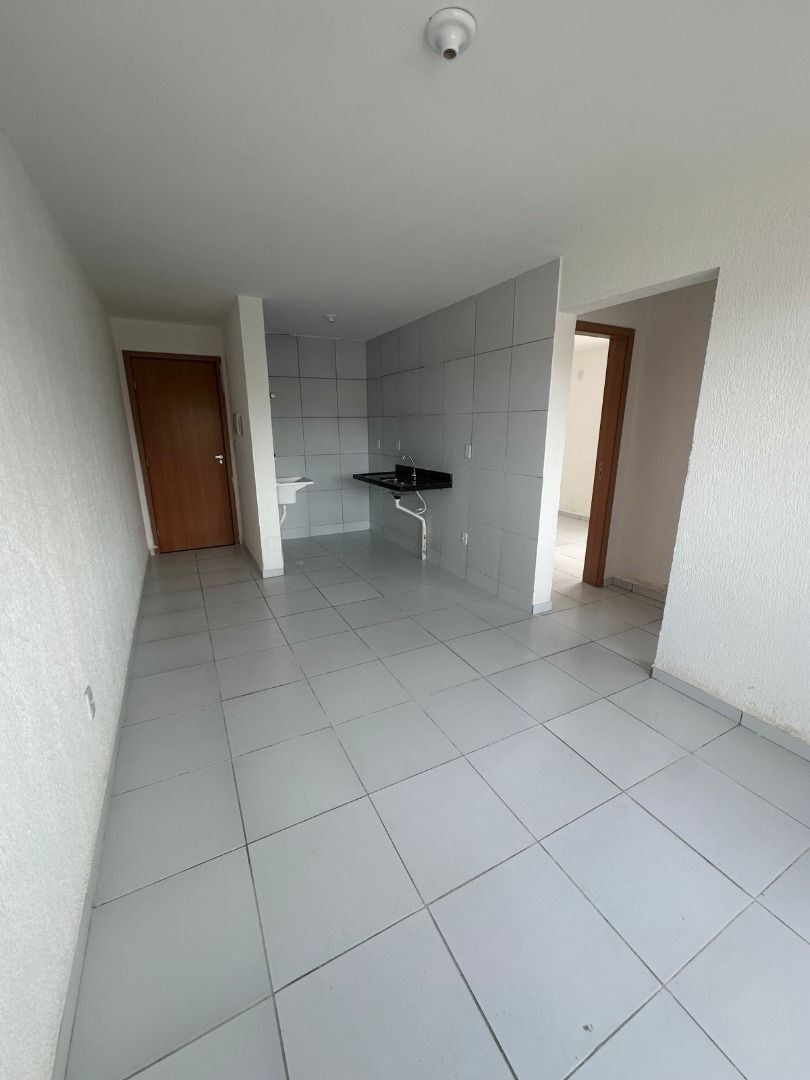Apartamento com 02 dormitórios à venda por R$ 160.000 - Parati...