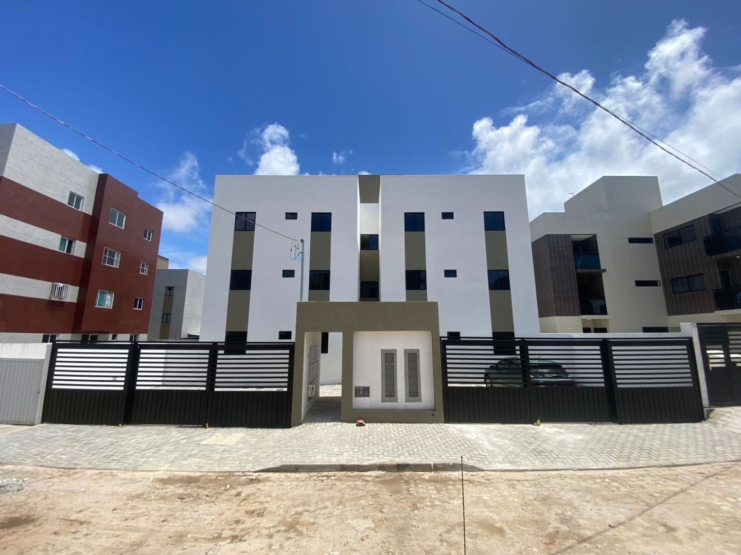 Apartamento com 02 dormitórios à venda por R$ 155.000 - Parati...