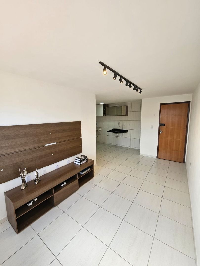 Apartamento com 02 dormitórios à venda por R$ 145.000 - Boa Es...