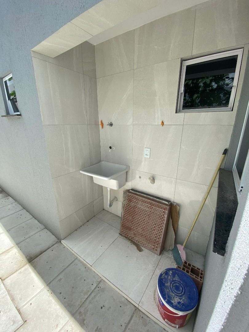 Casa com 02 dormitórios à venda, 57m² por R$ 205.000 - Gramame...