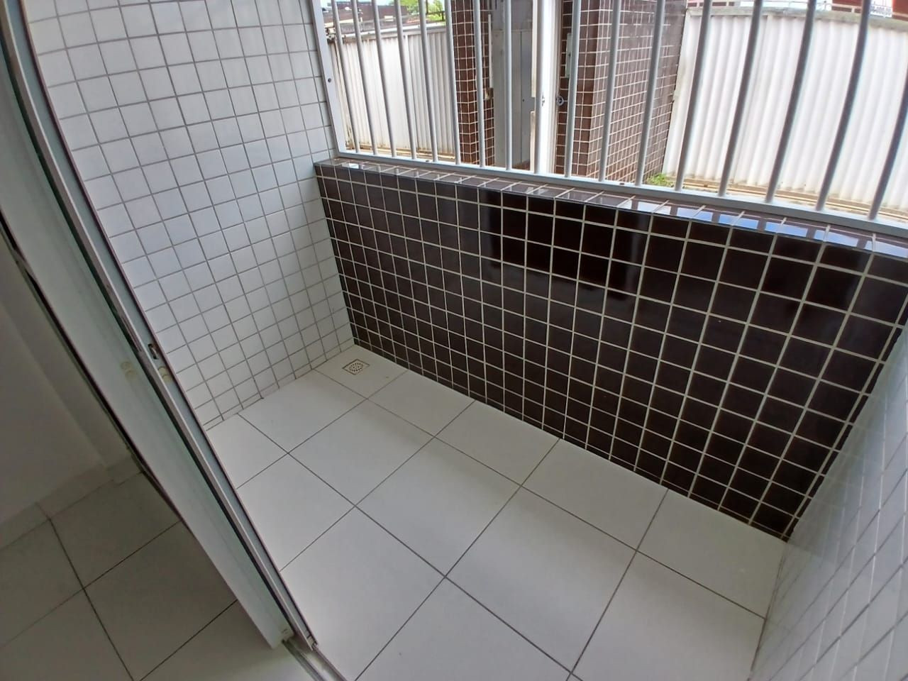 Apartamento com 02 dormitórios à venda por R$ 145.000 - Gramam...