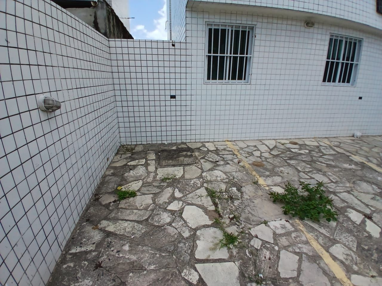 Apartamento com 02 dormitórios à venda por R$ 145.000 - Gramam...