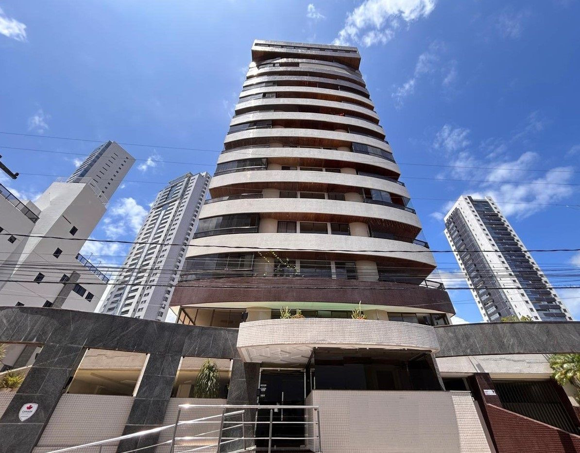 Apartamento com 03 dormitórios à venda por R$ 850.000 - Brisam...