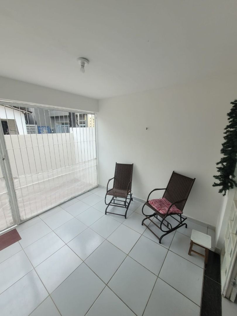 Casa com 02 dormitórios à venda, 70m² por R$ 290.000 - Expedic...