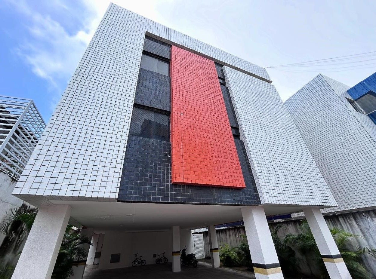 Apartamento com 02 dormitórios à venda por R$ 275.000 - Aerocl...