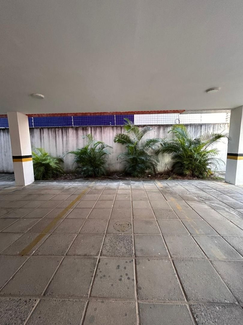 Apartamento com 02 dormitórios à venda por R$ 275.000 - Aerocl...