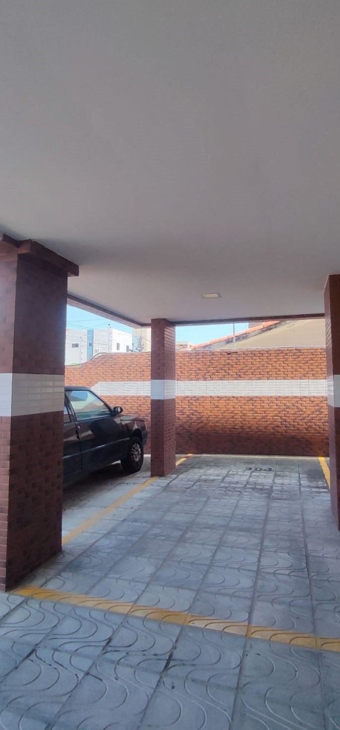 Apartamento com 02 dormitórios à venda por R$ 315.000 - Bancár...