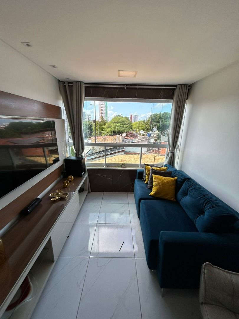 Apartamento com 03 dormitórios à venda por R$ 479.000 - Bancár...