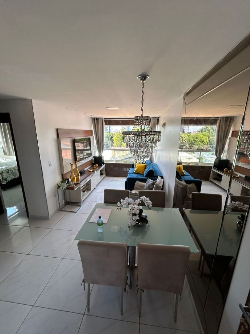 Apartamento com 03 dormitórios à venda por R$ 479.000 - Bancár...