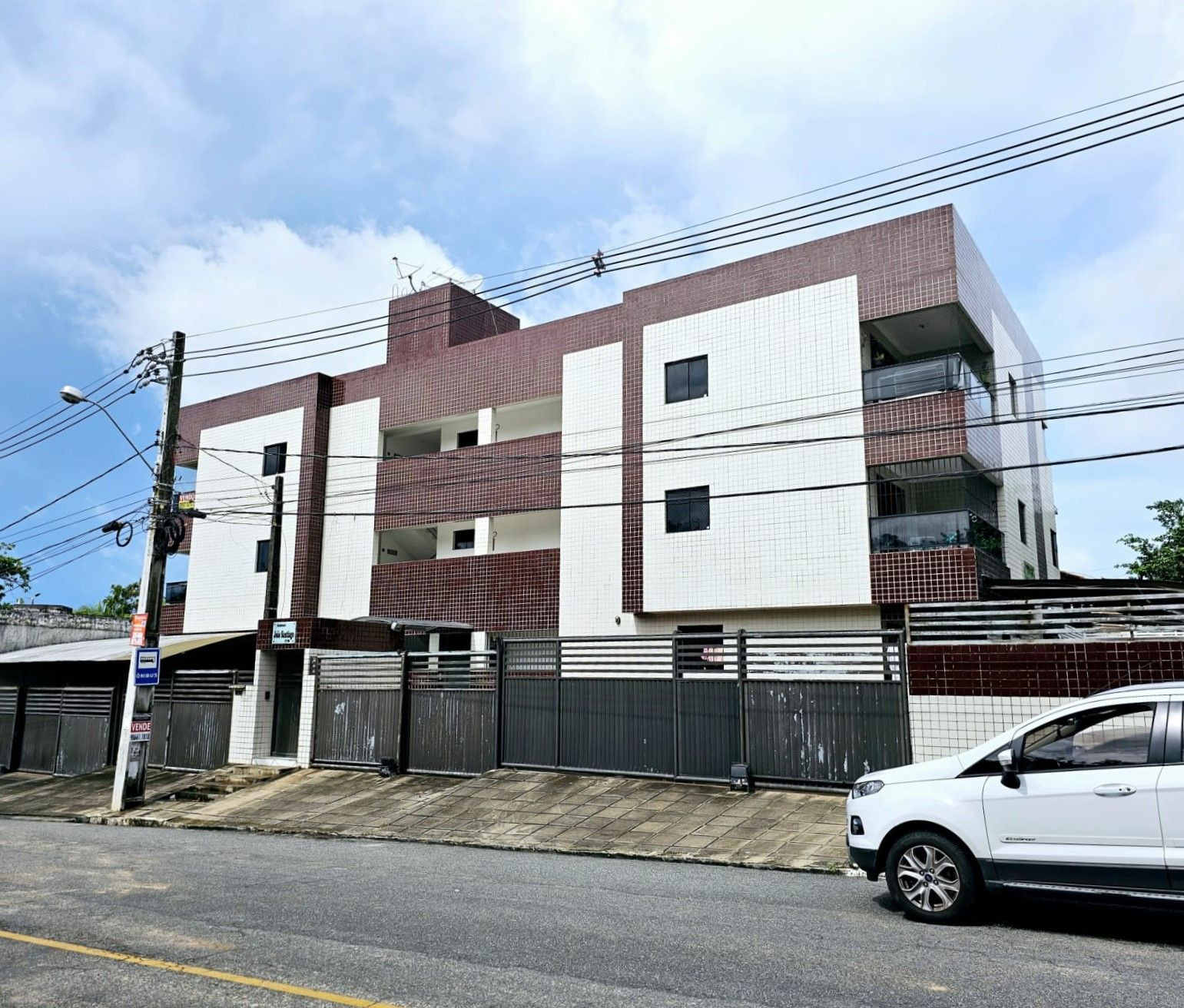 Apartamento com 02 dormitórios à venda por R$ 315.000 - Bancár...