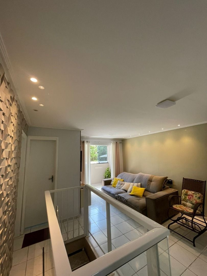 Apartamento com 05 dormitórios à venda por R$ 380.000 - Cd. Un...