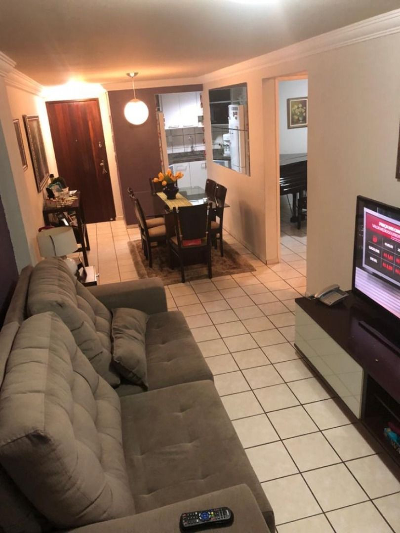 Apartamento com 03 dormitórios à venda por R$ 440.000 - Cd. Un...
