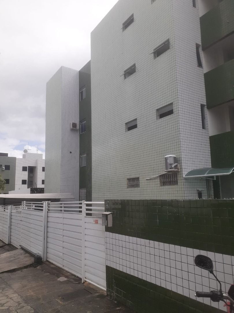 Apartamento com 03 dormitórios à venda por R$ 265.000 - Cd. Un...