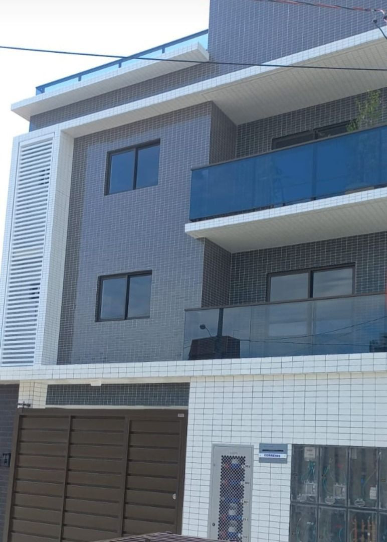 Apartamento com 02 dormitórios à venda por R$ 350.000 - Cd. Un...