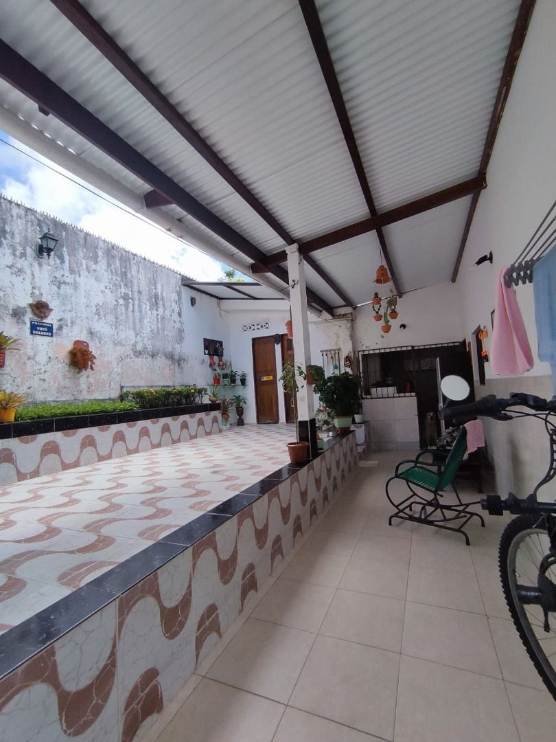 Casa com 04 dormitórios à venda, 240m² por R$ 630.000 - Anatól...