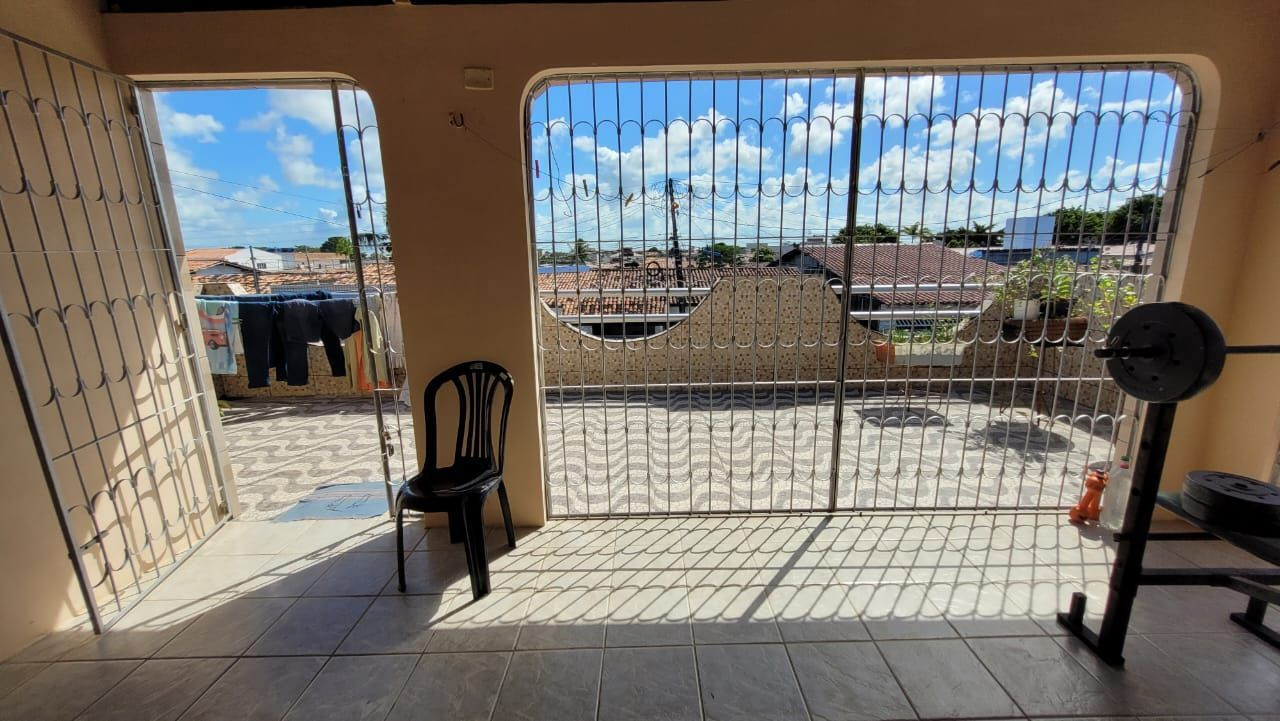 Casa com 05 dormitórios à venda, 200m² por R$ 540.000 - Mangab...