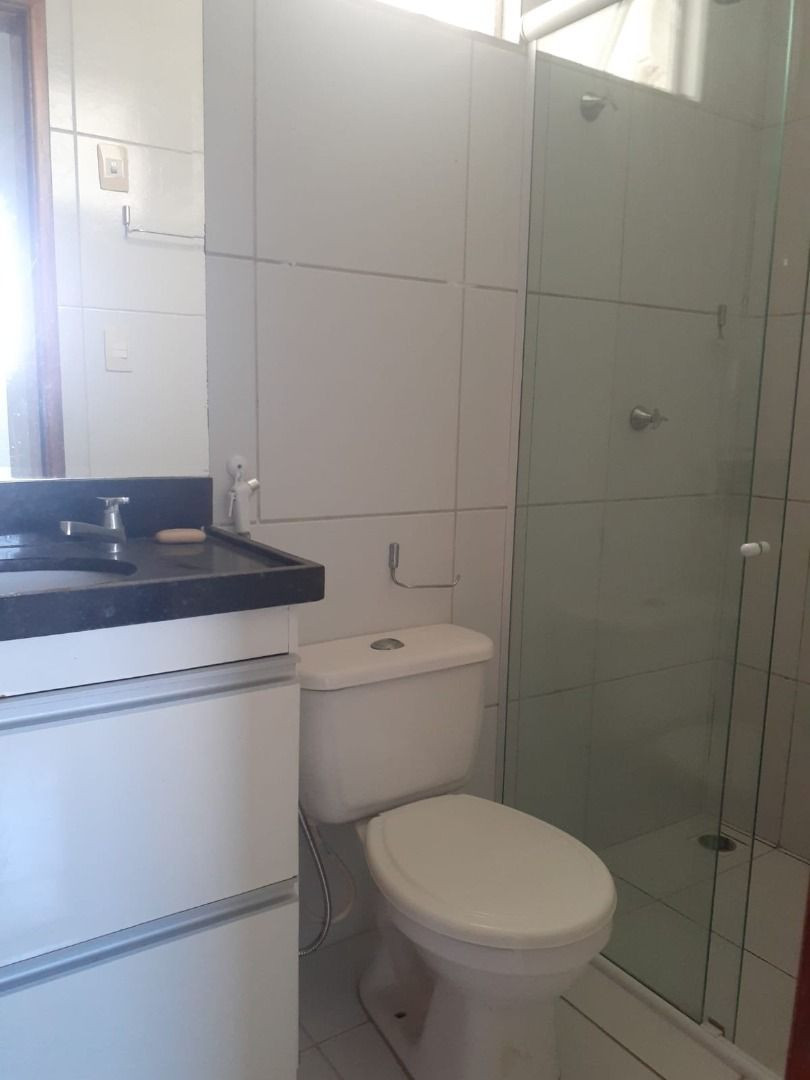 Apartamento com 02 dormitórios à venda por R$ 240.000 - Mangab...