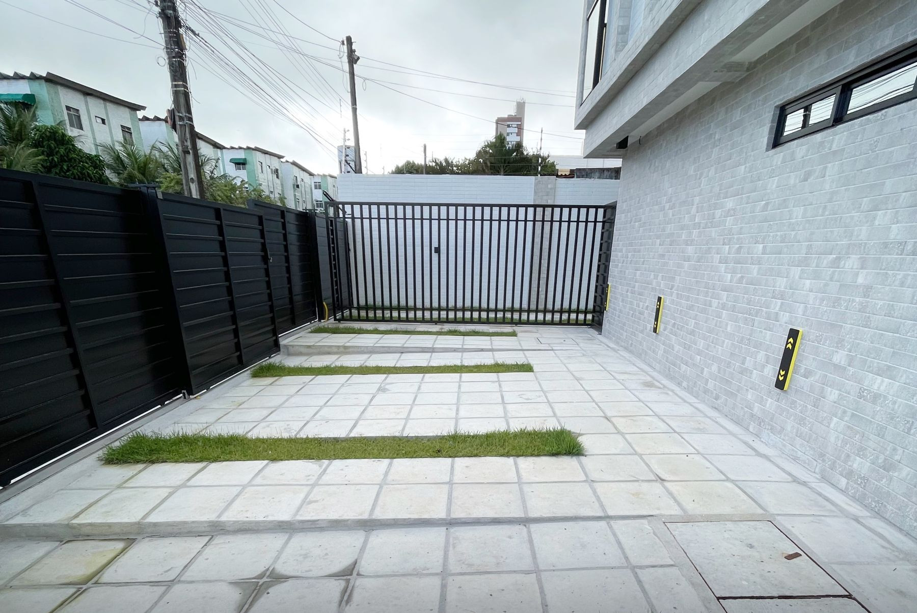 Apartamento com 02 dormitórios à venda por R$ 439.990 - Cd. Un...