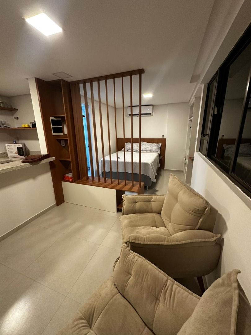 Flat com 01 dormitórios à venda por R$ 360.000 - Intermares, J...