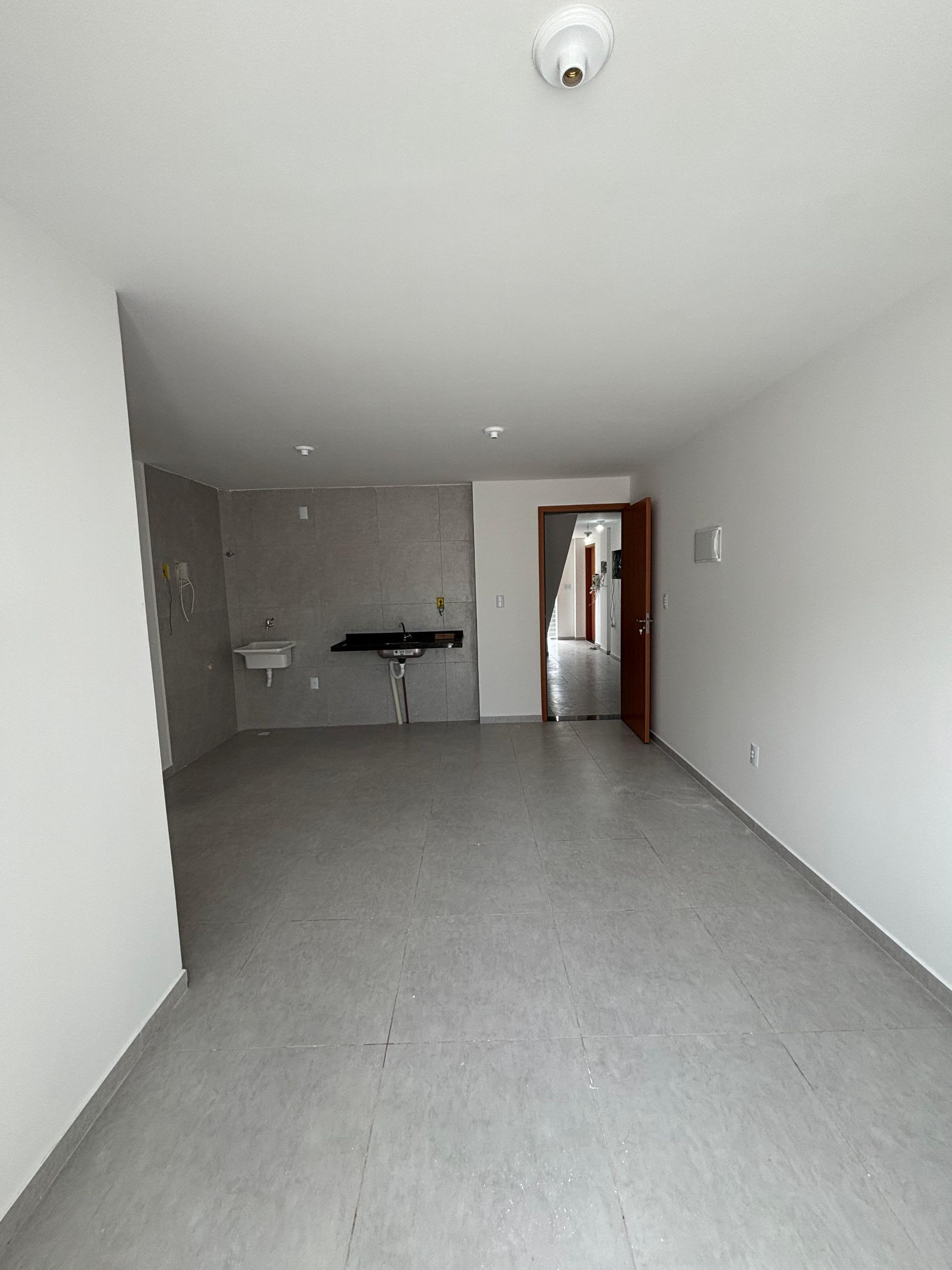 Apartamento com 02 dormitórios à venda por R$ 160.000 - Gramam...