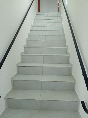 Apartamento com 02 dormitórios à venda por 175.000 - Valentina...