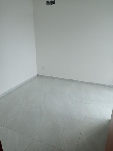 Apartamento com 02 dormitórios à venda por 175.000 - Valentina...