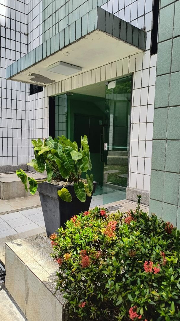 Apartamento com 02 dormitórios à venda por R$ 135.000 - Tambiá...