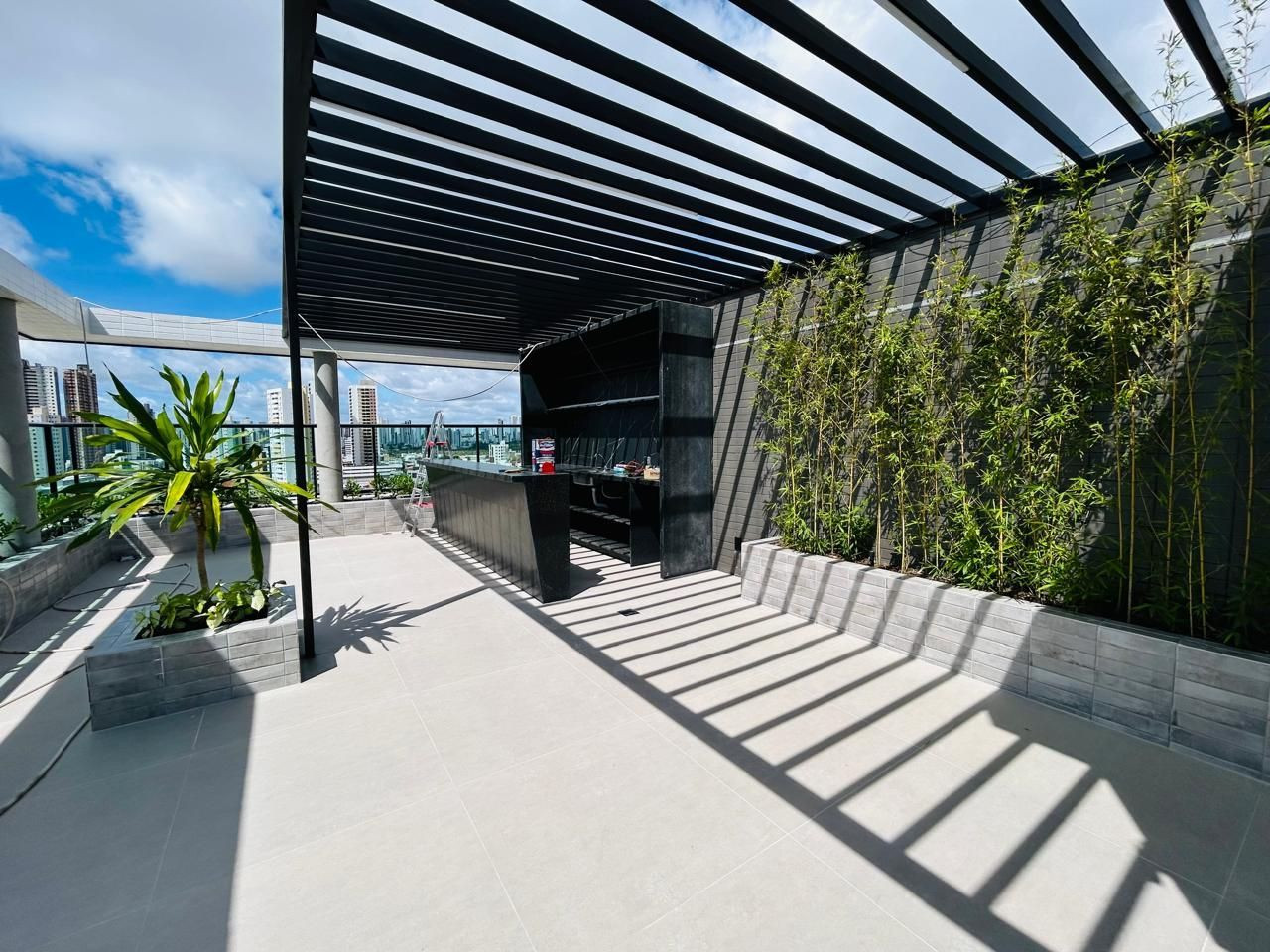 Apartamento com 03 dormitórios à venda por R$ 589.434 - Aerocl...