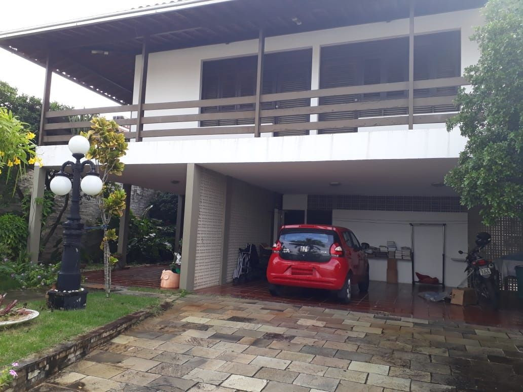 Casa com 05 dormitórios à venda, 620m² por R$ 1.400.000 - Expe...