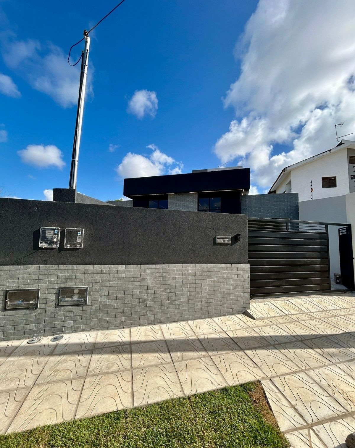 Casa com 03 dormitórios à venda, 99m² por R$ 550.000 - Colibri...