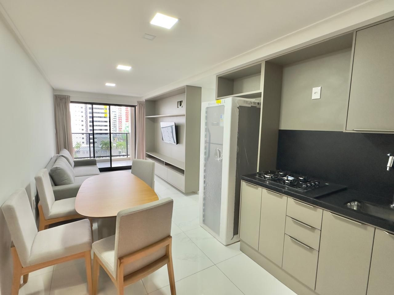 Flat com 02 dormitórios à venda, 65m² por R$ 950.000 - Tambaú,...