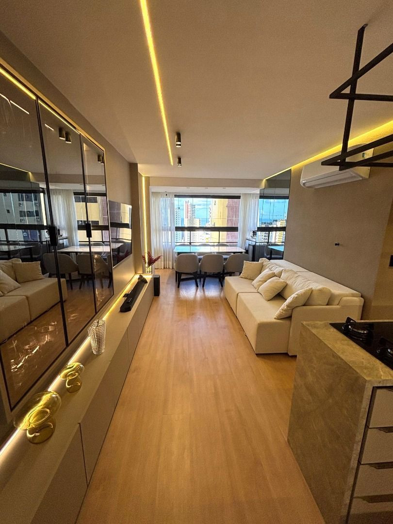 Apartamento com 02 dormitórios à venda por R$ 849.000 - Manaír...