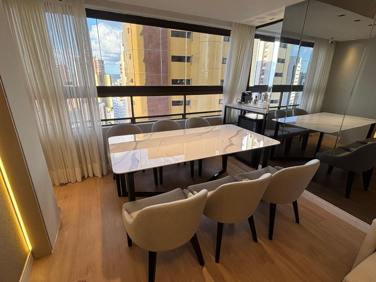 Apartamento com 02 dormitórios à venda por R$ 849.000 - Manaír...