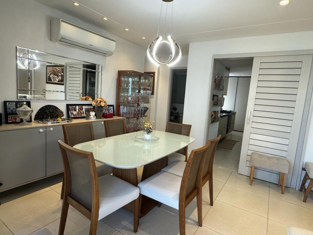 Apartamento com 04 dormitórios à venda por R$ 1.200.000 - Mira...