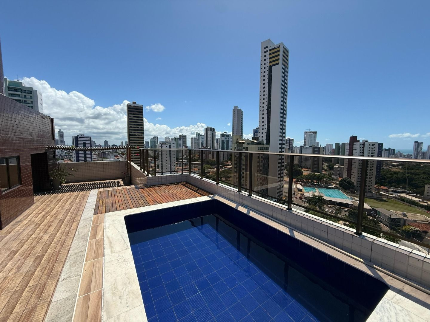 Cobertura com 04 dormitórios à venda por R$ 1.900.000 - Mirama...